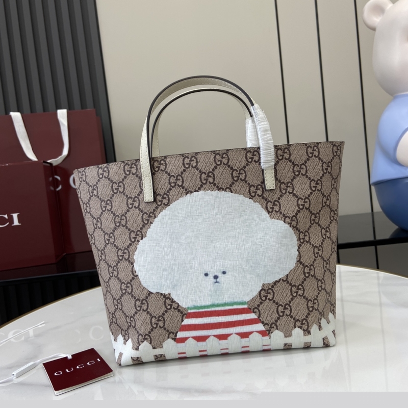 G*u*i shopping bags